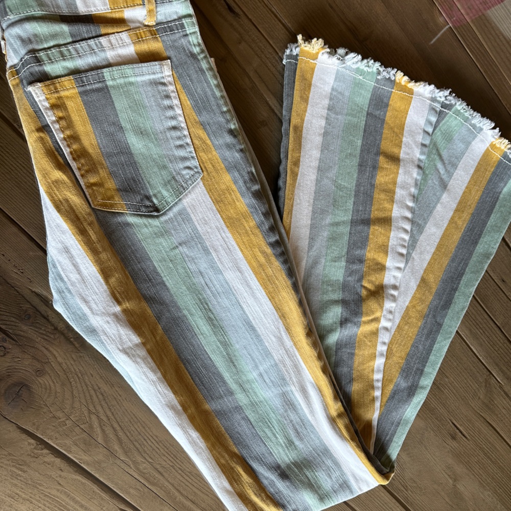 Alter’d State, flared, striped denim/jeans with stretch.